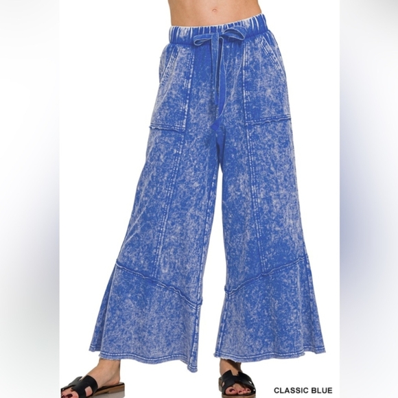 Zenana Exposed Seam Flare Hem Pants with Pockets Classic Blue - Picture 1 of 3